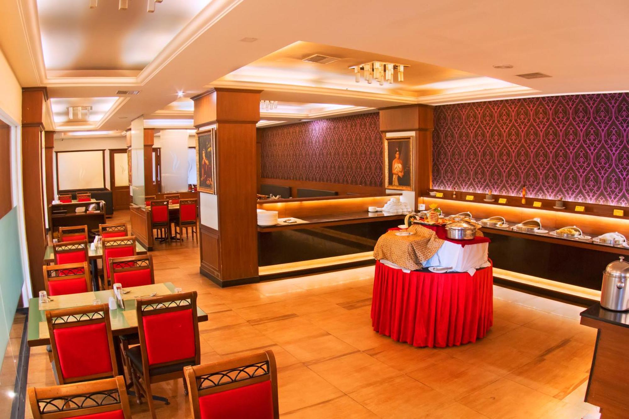 President Hotel Májszúr Kültér fotó